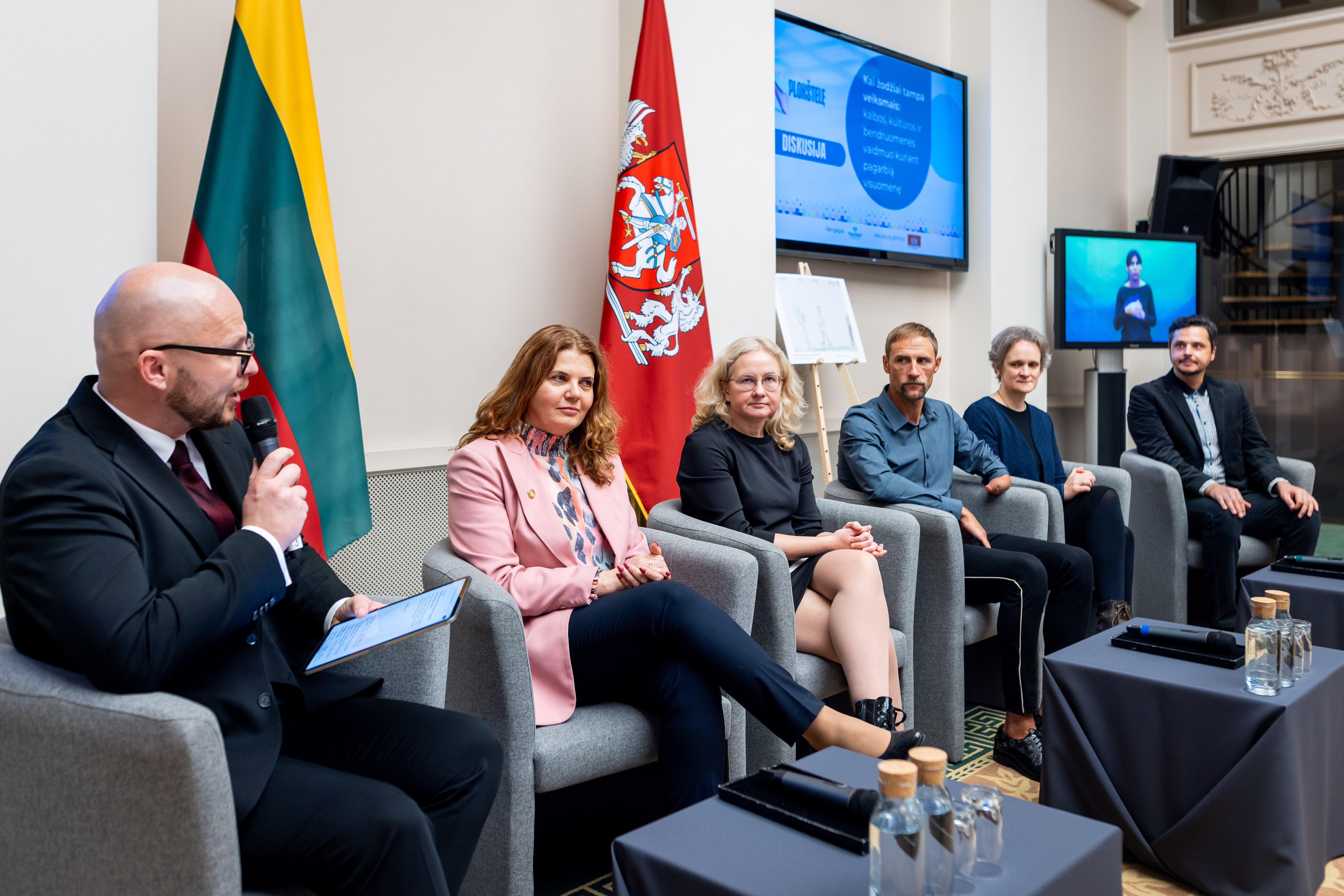 20251203apdovanojimai320.JPG